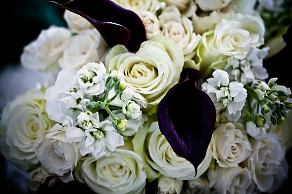 Purple Black and White Brides wedding Purple Bridal Bouquet Ideas