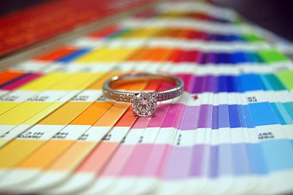 Gallery of the Day : wedding features 12781.pink Silver Engagement Ring Ring Round.jpg Pantones + Engagement Ring