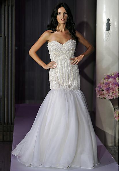 Junko Yoshioka Fall 2011 Wedding Gow