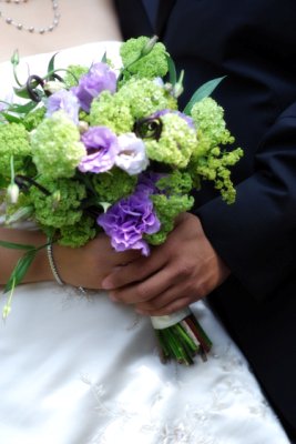 blue violet bouquet