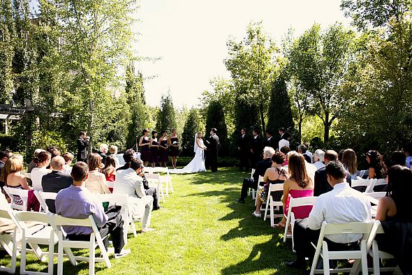 Simple outdoor ceremony