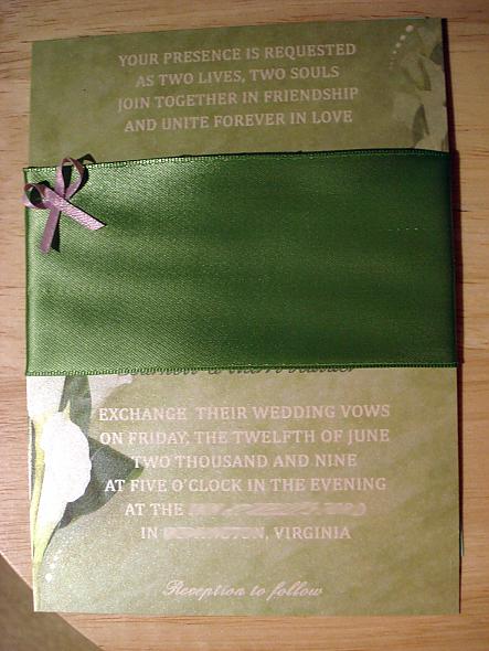 Invitation with belly band and ribbo