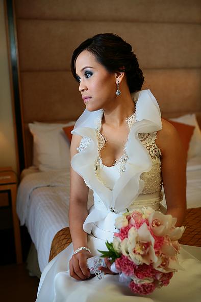 Wedding Gown by Veluz Reyes - Front