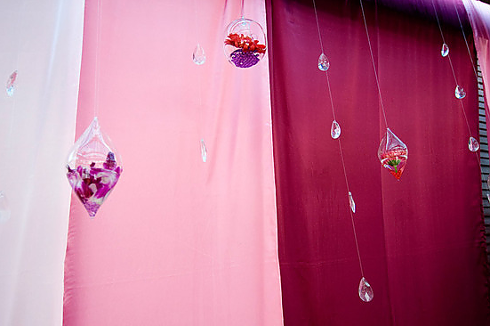 Hanging vases