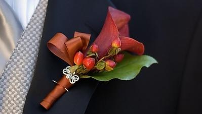 Mrs. Green Tea's DIY Boutonniere