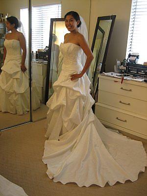 Posted 2 years ago by hibiscus in Wedding Dress 0 number of comments