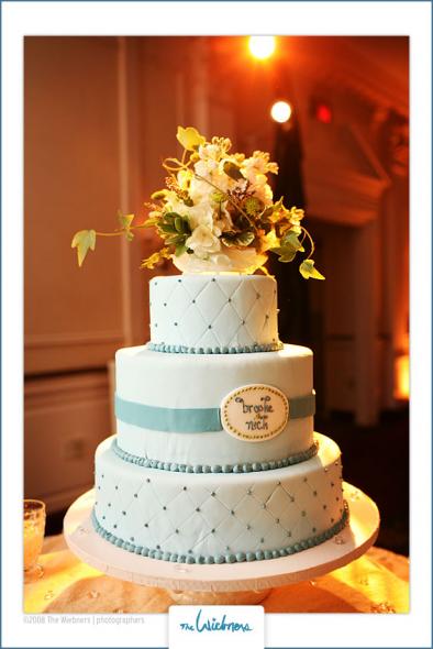 Weddingbee Gallery: Wedding Cakes! :  wedding features 339.08BCAN Blog 036.jpg.resize