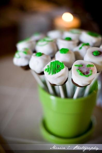 Yummy Cupcake Pops