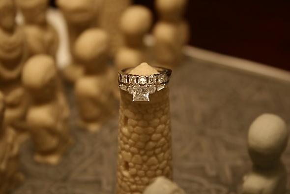 E-Ring with wedding band