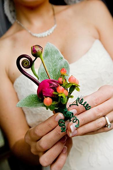 Monkey Tail & Peony Grooms Bout