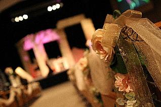 DIY aisle decor