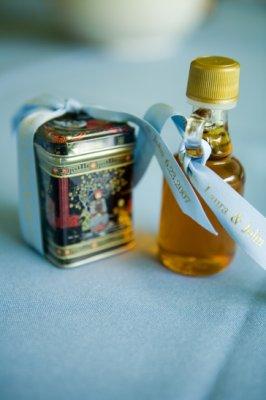 Mrs. Bluebell's maple syrup and tea favors