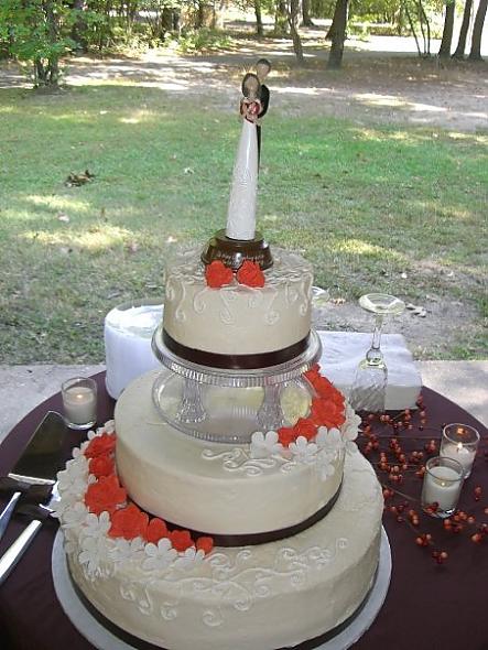Our incredible cake....it was sooooo good!