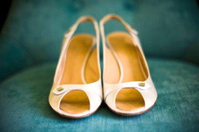 Nicole’s peep-toe shoes