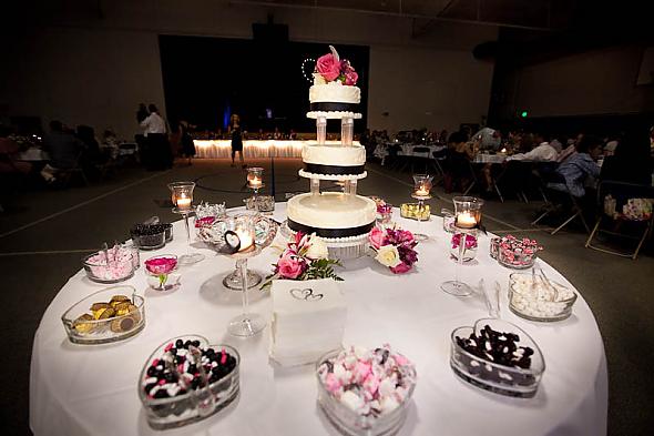 black and white candy buffet wedding