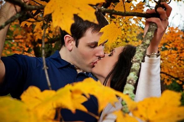 Kiss Among the Leaves
