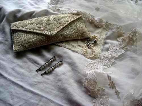 Wedding day accessories