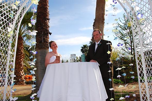 Arch decoration and sand ceremony