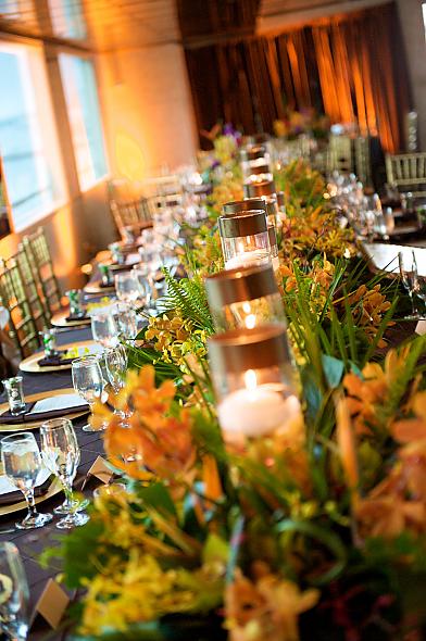 Tropical wedding table Les Belles Affaires weddings and events